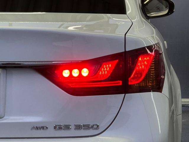 ＧＳ ＧＳ３５０　Ｉパッケージ　本革シート／ＲＳＲ車高調／シートヒーター／ベンチレーション／電動サンシェード／コンビハンドル／シートメモリー／純正エンジンスターター／寒冷地仕様／リア３面スモーク／ＥＴＣ車載器／クルーズコントロール（24枚目）