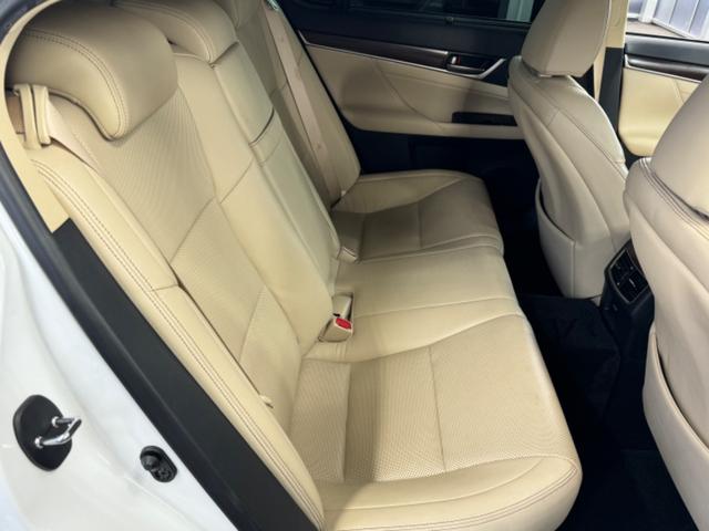 ＧＳ ＧＳ３５０　Ｉパッケージ　本革シート／ＲＳＲ車高調／シートヒーター／ベンチレーション／電動サンシェード／コンビハンドル／シートメモリー／純正エンジンスターター／寒冷地仕様／リア３面スモーク／ＥＴＣ車載器／クルーズコントロール（41枚目）