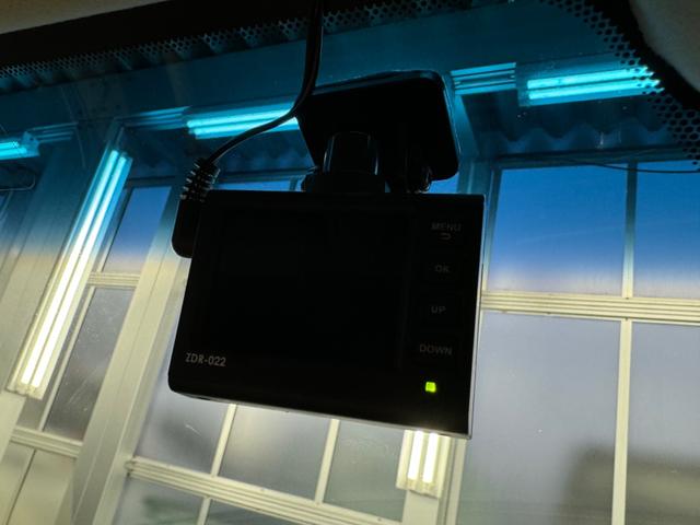 ＧＳ ＧＳ３５０　Ｉパッケージ　本革シート／ＲＳＲ車高調／シートヒーター／ベンチレーション／電動サンシェード／コンビハンドル／シートメモリー／純正エンジンスターター／寒冷地仕様／リア３面スモーク／ＥＴＣ車載器／クルーズコントロール（70枚目）