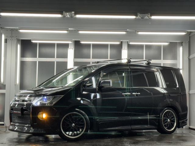 デリカＤ：５ ローデスト　Ｇ　パワーパッケージ　本州仕入れ／社外１９インチアルミ／ローダウン／社外マフラー／カロッツェリアナビＴＶ／カロッツェリアリアモニター／両側パワースライド／パドルシフト／レザー調シートカバー／ＥＴＣ車載器／ルーフキャリア（6枚目）