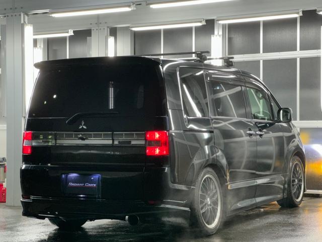 デリカＤ：５ ローデスト　Ｇ　パワーパッケージ　本州仕入れ／社外１９インチアルミ／ローダウン／社外マフラー／カロッツェリアナビＴＶ／カロッツェリアリアモニター／両側パワースライド／パドルシフト／レザー調シートカバー／ＥＴＣ車載器／ルーフキャリア（20枚目）