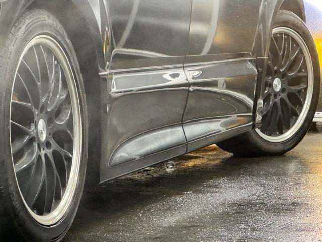 デリカＤ：５ ローデスト　Ｇ　パワーパッケージ　本州仕入れ／社外１９インチアルミ／ローダウン／社外マフラー／カロッツェリアナビＴＶ／カロッツェリアリアモニター／両側パワースライド／パドルシフト／レザー調シートカバー／ＥＴＣ車載器／ルーフキャリア（26枚目）