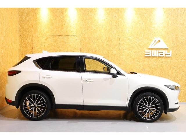 ＣＸ－５ ＸＤ　Ｌパッケージ　新品２０インチＡＷ／新品タイヤ　ＢＯＳＥサウンド　黒革／シートヒーター／ステアヒーター　パワーバックドア　ＢＳＭ　レーダークルーズ　レーンキープ　サイド／バックカメラ　コーナーソナー　ＡＴ誤発進抑制（25枚目）