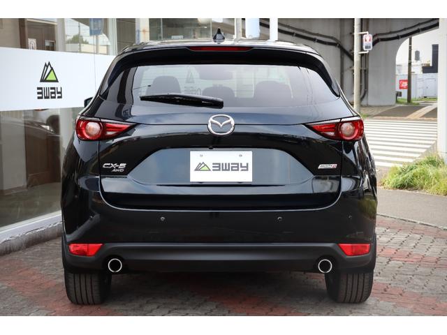 ＣＸ－５ ＸＤ　Ｌパッケージ　ＢＯＳＥ　黒革シート　エンスタ　パワーバックドア　ＢＳＭ／ＲＣＴＡ／ＨＵＤ　　シートヒーター　ステアヒーター　レーダークルーズ　純正ＳＤナビ　バックカメラ　ＥＴＣ　ＢＳＭ　ＲＣＴＡ　ＬＥＤヘッドライト（27枚目）