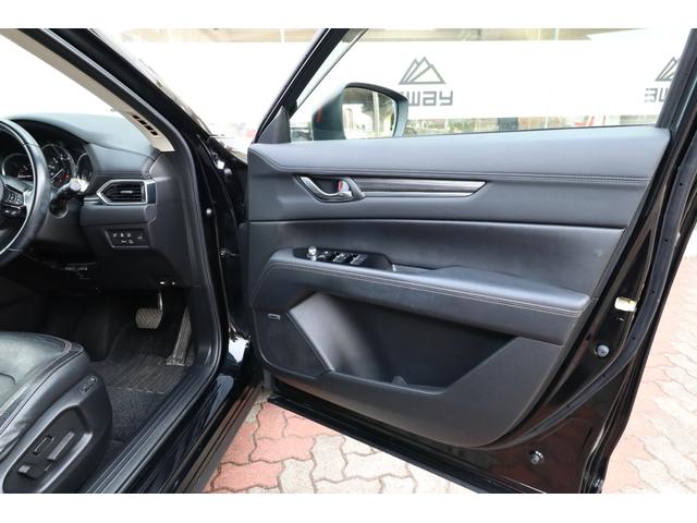 ＣＸ－５ ＸＤ　Ｌパッケージ　ＢＯＳＥ　黒革シート　エンスタ　パワーバックドア　ＢＳＭ／ＲＣＴＡ／ＨＵＤ　　シートヒーター　ステアヒーター　レーダークルーズ　純正ＳＤナビ　バックカメラ　ＥＴＣ　ＢＳＭ　ＲＣＴＡ　ＬＥＤヘッドライト（34枚目）