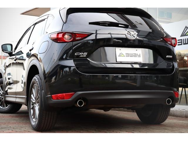 ＣＸ－５ ＸＤ　Ｌパッケージ　ＢＯＳＥ　黒革シート　エンスタ　パワーバックドア　ＢＳＭ／ＲＣＴＡ／ＨＵＤ　　シートヒーター　ステアヒーター　レーダークルーズ　純正ＳＤナビ　バックカメラ　ＥＴＣ　ＢＳＭ　ＲＣＴＡ　ＬＥＤヘッドライト（64枚目）