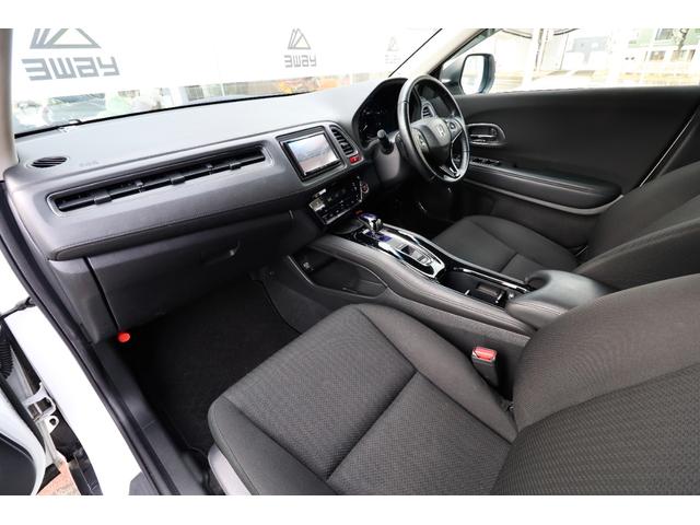 ヴェゼル ハイブリッドX ケンウッドSDナビ バックカメラ ETC 衝突軽減ブレーキ オートクルーズ シートヒーター 地デジ/CD/DVD/USB/Bluetooth 電子パーキング/オートブレーキホールド LEDヘッドライト(12枚目)