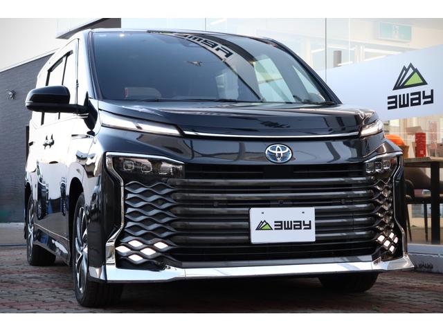 ヴォクシー ハイブリッドS-Z ワンオナ 全方位カメラ パワーバックドア デジタルインナーミラー 10.5型DA 14型後席モニター 両側パワースライドドア オットマン ステアヒーター/シートヒーター LEDヘッドライト HUD(2枚目)