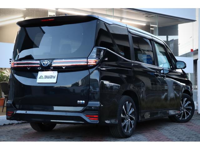 ヴォクシー ハイブリッドS-Z ワンオナ 全方位カメラ パワーバックドア デジタルインナーミラー 10.5型DA 14型後席モニター 両側パワースライドドア オットマン ステアヒーター/シートヒーター LEDヘッドライト HUD(7枚目)