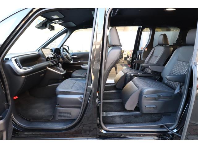 ヴォクシー ハイブリッドS-Z ワンオナ 全方位カメラ パワーバックドア デジタルインナーミラー 10.5型DA 14型後席モニター 両側パワースライドドア オットマン ステアヒーター/シートヒーター LEDヘッドライト HUD(12枚目)