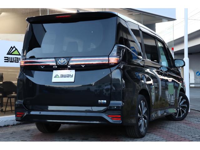 ヴォクシー ハイブリッドS-Z ワンオナ 全方位カメラ パワーバックドア デジタルインナーミラー 10.5型DA 14型後席モニター 両側パワースライドドア オットマン ステアヒーター/シートヒーター LEDヘッドライト HUD(32枚目)