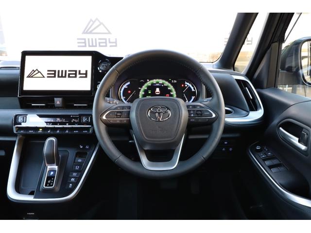 ヴォクシー ハイブリッドS-Z ワンオナ 全方位カメラ パワーバックドア デジタルインナーミラー 10.5型DA 14型後席モニター 両側パワースライドドア オットマン ステアヒーター/シートヒーター LEDヘッドライト HUD(38枚目)