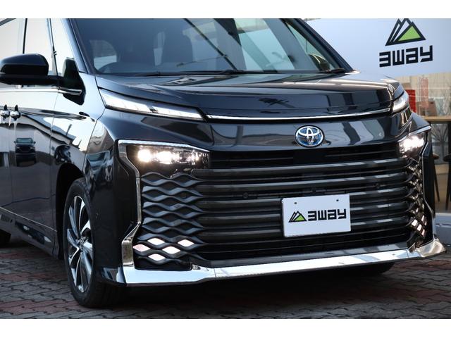 ヴォクシー ハイブリッドS-Z ワンオナ 全方位カメラ パワーバックドア デジタルインナーミラー 10.5型DA 14型後席モニター 両側パワースライドドア オットマン ステアヒーター/シートヒーター LEDヘッドライト HUD(64枚目)