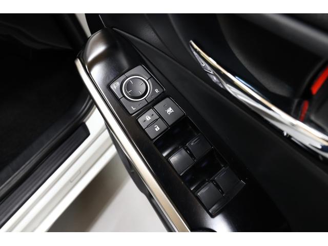 IS IS250 夏冬タイヤ 黒半革 ドラレコ パワーシート Bカメラ 純正SDナビ/地デジ CD/DVD/Bluetooth レーダークルーズ ステアヒーター/シートヒーター コーナーセンサー ETC 寒冷地仕様車(34枚目)