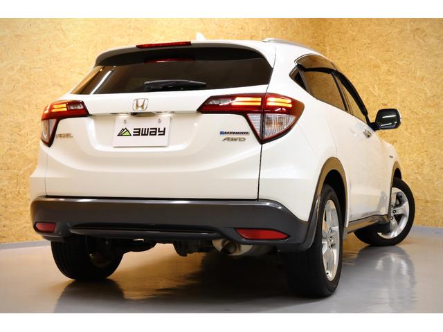 ヴェゼル ハイブリッドＸ・Ｌパッケージ　８型ＳＤナビ　黒半革　衝突軽減ブレーキ　バックカメラ　ＥＴＣ　シートヒーター　クルーズコントロール　パドルシフト　ＬＥＤヘッドライト／ＬＥＤフォグ／ＬＥＤテール　ＬＥＤルームランプ　純正１７インチＡＷ（32枚目）