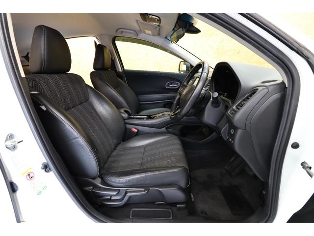 ヴェゼル ハイブリッドＸ・Ｌパッケージ　８型ＳＤナビ　黒半革　衝突軽減ブレーキ　バックカメラ　ＥＴＣ　シートヒーター　クルーズコントロール　パドルシフト　ＬＥＤヘッドライト／ＬＥＤフォグ／ＬＥＤテール　ＬＥＤルームランプ　純正１７インチＡＷ（35枚目）