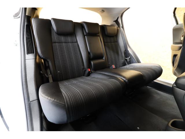 ヴェゼル ハイブリッドＸ・Ｌパッケージ　８型ＳＤナビ　黒半革　衝突軽減ブレーキ　バックカメラ　ＥＴＣ　シートヒーター　クルーズコントロール　パドルシフト　ＬＥＤヘッドライト／ＬＥＤフォグ／ＬＥＤテール　ＬＥＤルームランプ　純正１７インチＡＷ（58枚目）