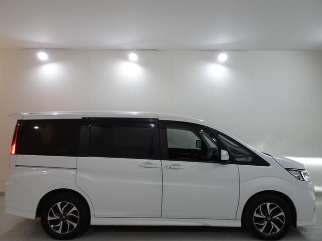 ステップワゴンスパーダ スパーダ　ホンダセンシング　自社下取車／１オーナー／７人乗り／純正ナビＴＶ／ブルートゥースＤＶＤ／フリップダウン／両側電動スライド／ＬＥＤヘッド＆フォグ／ＥＴＣ２．０／パドルシフト／横滑り防止／Ｆガラス熱線＆ドアミラーヒーター（16枚目）