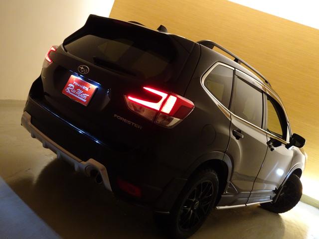 フォレスター プレミアム 4WD/本州仕入/STiエアロ/RAYS18AW/黒本革/PWゲート/スマートリアビューミラー/3点カメラ/ナビTVブルートゥースDVD/ETC/LEDヘッド&フォグ/前後席ヒーター/ルーフレール(12枚目)