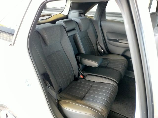 フィット ｅ：ＨＥＶホーム　当社社有車アップ／Ｂｌｕｅｔｏｏｔｈ対応ナビ／バックカメラ／ドライブレコーダー／ＥＴＣ／ＬＥＤヘッドライト／夏冬タイヤ（7枚目）