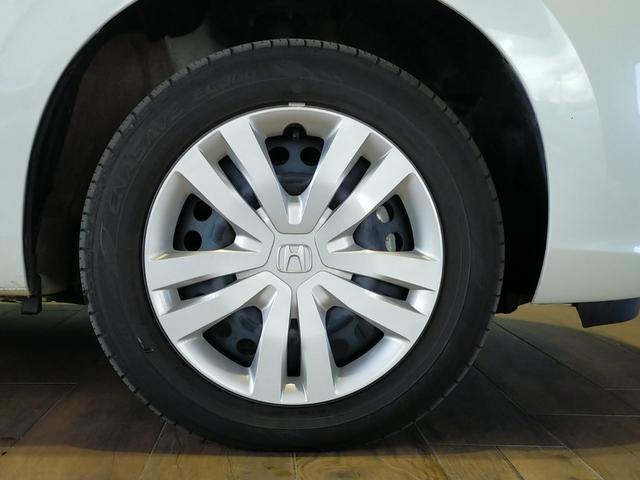 フィット ｅ：ＨＥＶホーム　当社社有車アップ／Ｂｌｕｅｔｏｏｔｈ対応ナビ／バックカメラ／ドライブレコーダー／ＥＴＣ／ＬＥＤヘッドライト／夏冬タイヤ（20枚目）
