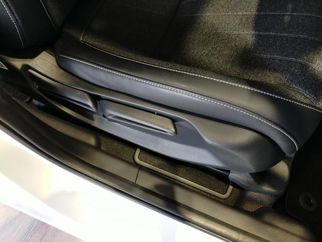 フィット ｅ：ＨＥＶホーム　当社社有車アップ／Ｂｌｕｅｔｏｏｔｈ対応ナビ／バックカメラ／ドライブレコーダー／ＥＴＣ／ＬＥＤヘッドライト／夏冬タイヤ（24枚目）