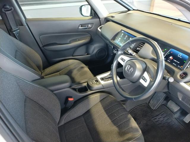 フィット ｅ：ＨＥＶホーム　当社社有車アップ／Ｂｌｕｅｔｏｏｔｈ対応ナビ／バックカメラ／ドライブレコーダー／ＥＴＣ／ＬＥＤヘッドライト／夏冬タイヤ（25枚目）