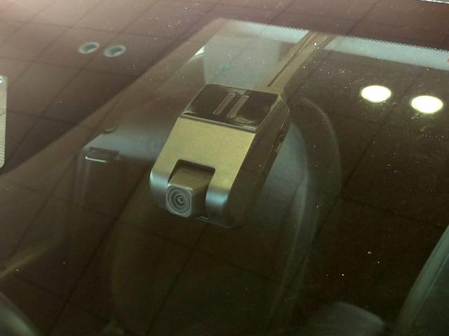 フィット ｅ：ＨＥＶホーム　当社社有車アップ／Ｂｌｕｅｔｏｏｔｈ対応ナビ／バックカメラ／ドライブレコーダー／ＥＴＣ／ＬＥＤヘッドライト／夏冬タイヤ（67枚目）