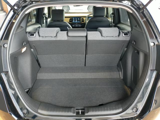 フィット e:HEVホーム 当社社有車アップ/Bluetooth対応ナビ/バックカメラ/ドライブレコーダー/ETC/LEDヘッドライト/夏冬タイヤ(28枚目)