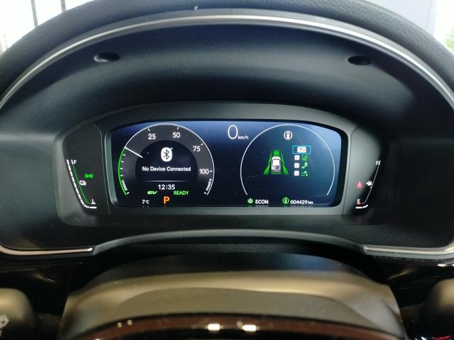 シビック e:HEV Bluetooth対応ホンダコネクトナビ/3モードバックカメラ/BOSEサウンドシステム/LEDヘッドライト/ETC2.0/ブラインドスポットインフォ/前後ドライブレコーダー/夏冬タイヤセット(26枚目)