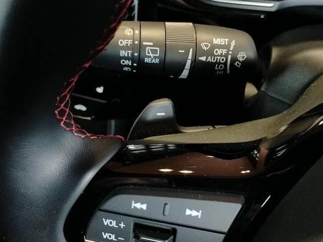 シビック e:HEV Bluetooth対応ホンダコネクトナビ/3モードバックカメラ/BOSEサウンドシステム/LEDヘッドライト/ETC2.0/ブラインドスポットインフォ/前後ドライブレコーダー/夏冬タイヤセット(31枚目)