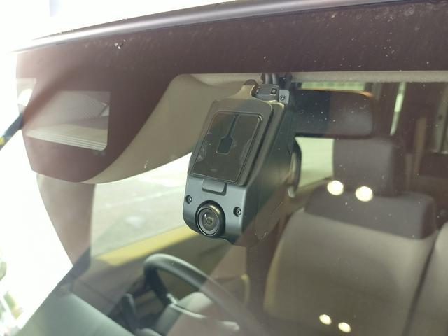 N-BOX ベースグレード Bluetooth-DVD対応フルセグナビ/3モードバックカメラ/ETC/ホンダセンシング/LEDヘッドライト/両側電動スライドドア/フロントドライブレコーダー/夏冬タイヤセット(10枚目)