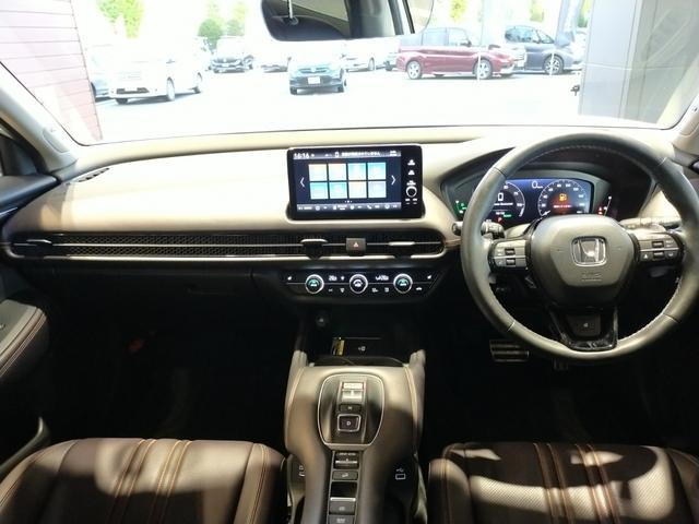 ZR-V e:HEVZ Bluetooth対応ホンダコネクトナビ/マルチビューカメラ/ETC2.0/BOSEサウンドシステム/ブラインドスポットインフォメーション/LEDフォグライト/パワーテールゲート/夏冬タイヤセット(4枚目)