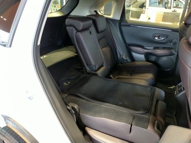 ZR-V e:HEVZ Bluetooth対応ホンダコネクトナビ/マルチビューカメラ/ETC2.0/BOSEサウンドシステム/ブラインドスポットインフォメーション/LEDフォグライト/パワーテールゲート/夏冬タイヤセット(29枚目)