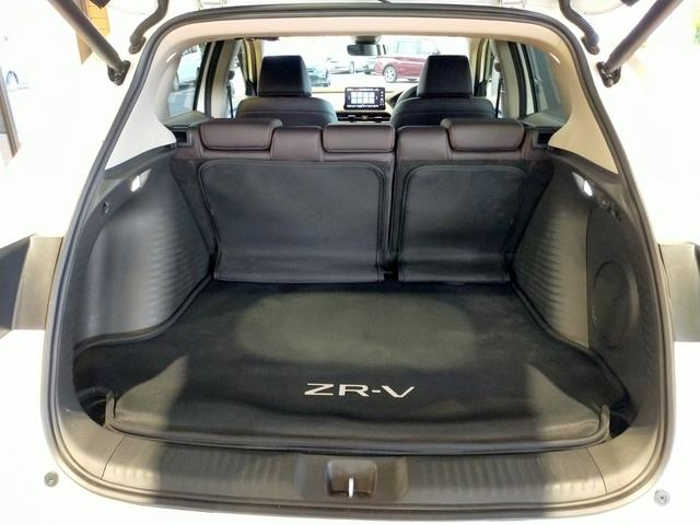 ZR-V e:HEVZ Bluetooth対応ホンダコネクトナビ/マルチビューカメラ/ETC2.0/BOSEサウンドシステム/ブラインドスポットインフォメーション/LEDフォグライト/パワーテールゲート/夏冬タイヤセット(30枚目)