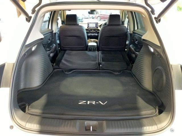 ZR-V e:HEVZ Bluetooth対応ホンダコネクトナビ/マルチビューカメラ/ETC2.0/BOSEサウンドシステム/ブラインドスポットインフォメーション/LEDフォグライト/パワーテールゲート/夏冬タイヤセット(32枚目)