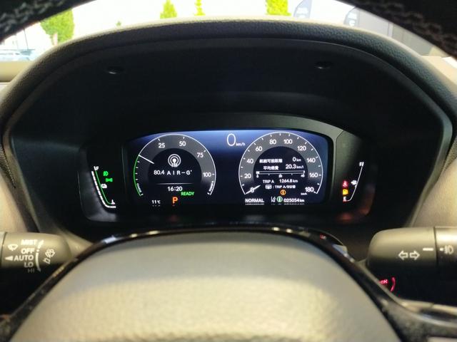 ZR-V e:HEVZ Bluetooth対応ホンダコネクトナビ/マルチビューカメラ/ETC2.0/BOSEサウンドシステム/ブラインドスポットインフォメーション/LEDフォグライト/パワーテールゲート/夏冬タイヤセット(34枚目)