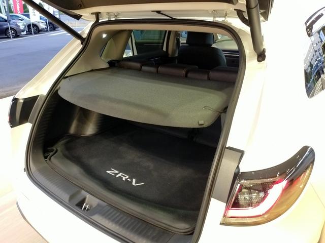 ZR-V e:HEVZ Bluetooth対応ホンダコネクトナビ/マルチビューカメラ/ETC2.0/BOSEサウンドシステム/ブラインドスポットインフォメーション/LEDフォグライト/パワーテールゲート/夏冬タイヤセット(75枚目)