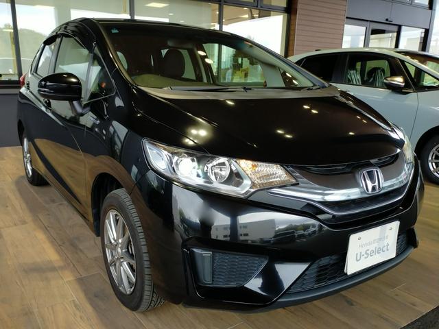 ■ＬＥＤヘッドライト搭載。白く明るい光で、夜道に遠くまで視界良好です。対向車からの視認性も高まり、安全性が向上します。