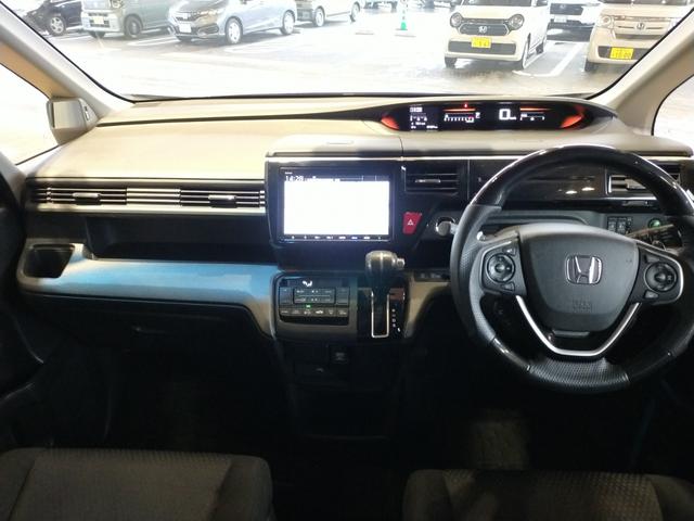 ステップワゴンスパーダ スパーダホンダセンシング Bluetooth-DVD対応フルセグナビ/3モードバックカメラ/ETC/ホンダセンシング/両側電動スライドドア/わくわくゲート/前後ドライブレコーダー/リモコンエンジンスターター/夏冬タイヤセット(4枚目)