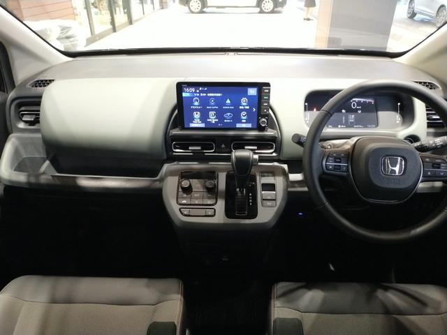 フリード クロスター Bluetooth対応フルセグナビ/3モードバックカメラ/ETC/ホンダセンシング/LEDヘッドライト/両側電動スライドドア/ステアリングリモコン/夏冬タイヤセット(4枚目)