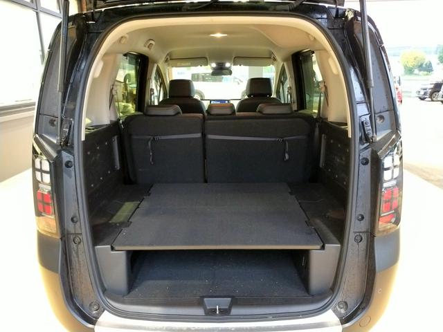 フリード クロスター Bluetooth対応フルセグナビ/3モードバックカメラ/ETC/ホンダセンシング/LEDヘッドライト/両側電動スライドドア/ステアリングリモコン/夏冬タイヤセット(31枚目)