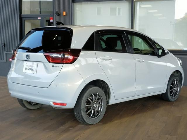 フィット e:HEVホーム Bluetooth対応ホンダコネクトナビ/3モードバックカメラ/ETC/ホンダセンシング/LEDヘッドライト/ステアリングリモコン/前後ドライブレコーダー(2枚目)