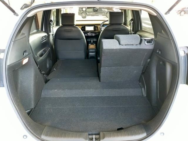 フィット e:HEVホーム Bluetooth対応ホンダコネクトナビ/3モードバックカメラ/ETC/ホンダセンシング/LEDヘッドライト/ステアリングリモコン/前後ドライブレコーダー(33枚目)