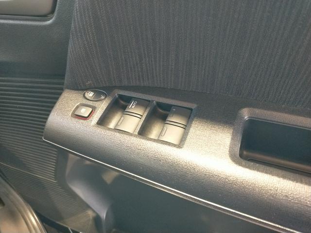 フリードスパイク Gエアロ Bluetooth-DVD対応ワンセグナビ/バックカメラ/ETC/ホンダセンシング/HIDヘッドライト/助手席側電動スライドドア/ステアリングリモコン/リモコンエンジンスターター(50枚目)