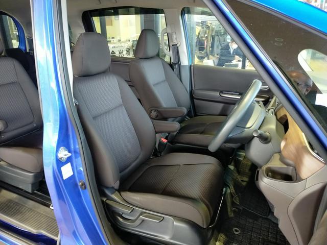 フリードハイブリッド ハイブリッド・Ｇ　Ｂｌｕｅｔｏｏｔｈ－ＤＶＤ対応フルセグナビ／３モードバックカメラ／リヤ席モニター／両側電動スライドドア／ＥＴＣ／ホンダセンシング／前後ドライブレコーダー／リモコンエンジンスターター／夏冬タイヤセット（5枚目）