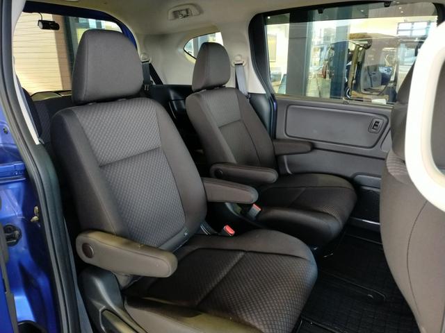 フリードハイブリッド ハイブリッド・Ｇ　Ｂｌｕｅｔｏｏｔｈ－ＤＶＤ対応フルセグナビ／３モードバックカメラ／リヤ席モニター／両側電動スライドドア／ＥＴＣ／ホンダセンシング／前後ドライブレコーダー／リモコンエンジンスターター／夏冬タイヤセット（6枚目）