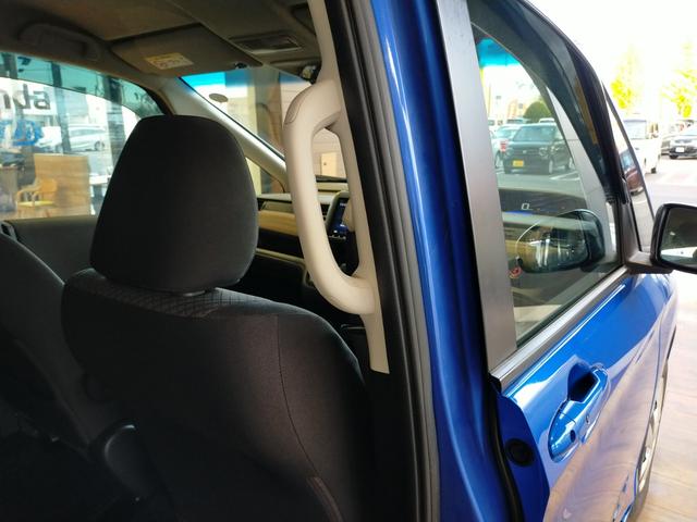 フリードハイブリッド ハイブリッド・Ｇ　Ｂｌｕｅｔｏｏｔｈ－ＤＶＤ対応フルセグナビ／３モードバックカメラ／リヤ席モニター／両側電動スライドドア／ＥＴＣ／ホンダセンシング／前後ドライブレコーダー／リモコンエンジンスターター／夏冬タイヤセット（60枚目）