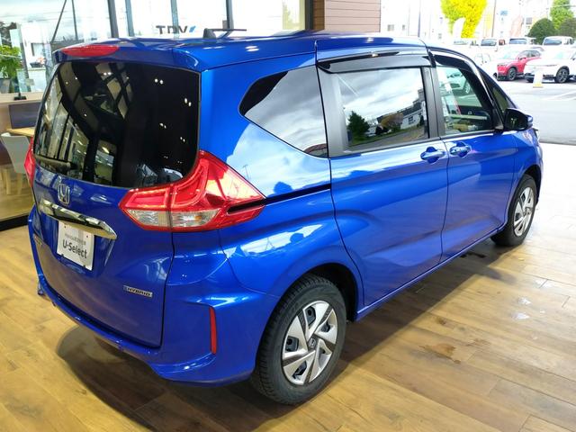 フリードハイブリッド ハイブリッド・Ｇ　Ｂｌｕｅｔｏｏｔｈ－ＤＶＤ対応フルセグナビ／３モードバックカメラ／リヤ席モニター／両側電動スライドドア／ＥＴＣ／ホンダセンシング／前後ドライブレコーダー／リモコンエンジンスターター／夏冬タイヤセット（69枚目）