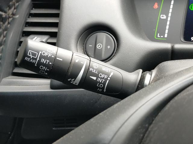 フィット ｅ：ＨＥＶホーム　Ｂｌｕｅｔｏｏｔｈ対応ワンセグナビ／３モードバックカメラ／ＥＴＣ／ホンダセンシング／ＬＥＤヘッドライト／ステアリングリモコン／フロントドライブレコーダー／リモコンエンジンスターター／夏冬タイヤセット（38枚目）